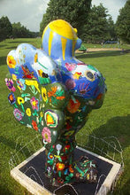 Load image into Gallery viewer, Hokie Bird Statue
