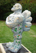 Load image into Gallery viewer, Hokie Bird Statue
